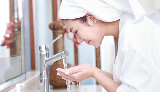 3- Pour avoir une belle peau, lavez-vous le visage avec un nettoyant doux