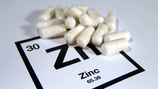 Zinc acné : Le zinc pour dire adieu à votre acné ! - Reussir En Famille, Des chroniques, des conseils, des ateliers pour des relations plus épanouies en famille ! Ensemble Pour Une Famille Heureuse