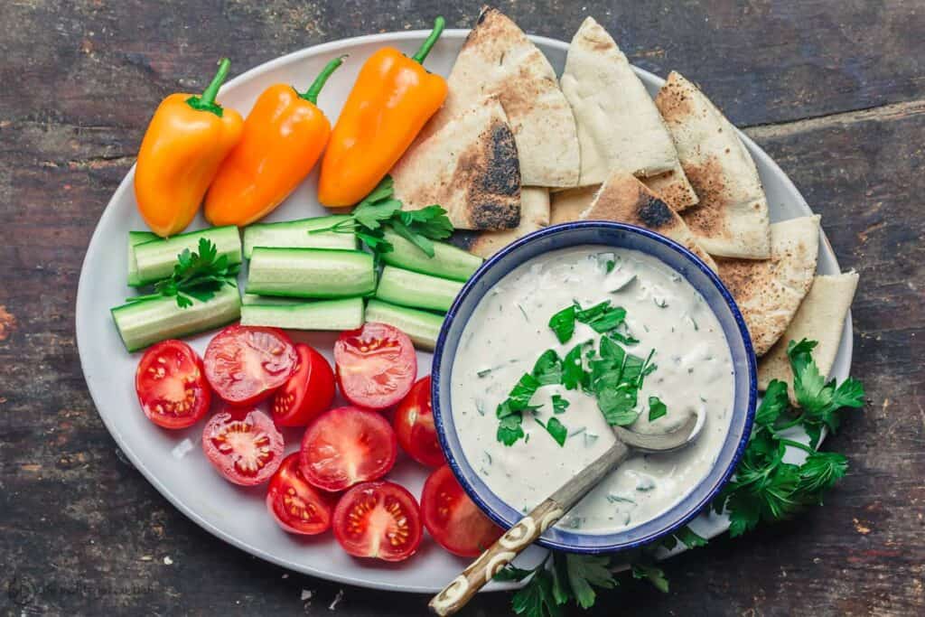 Meilleure Recette de Sauce Tahini à l'ail et au citron vert