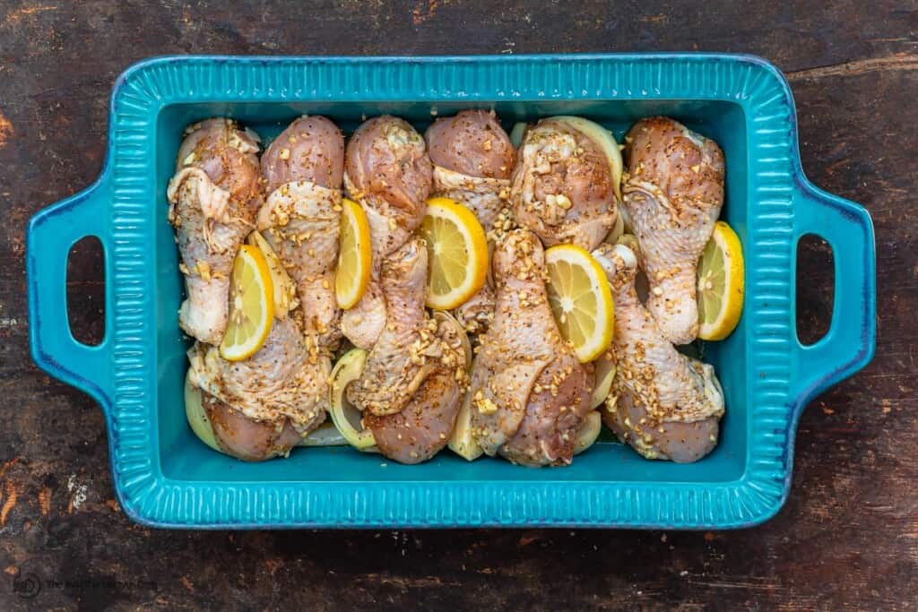 Recette magique de poulet rôti au citron et à l'ail à la méditerranéenne