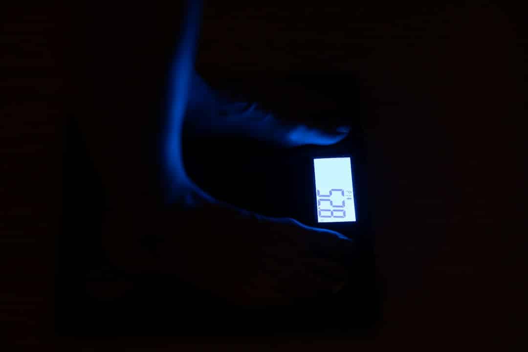 Maigrir Rapidement : 4 Erreurs Choquantes à Éviter Absolument Maigrir rapidement : les risques d'une perte de poids trop brutale sur la balance